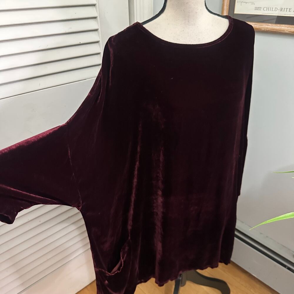 Cut Loose Shirt Top Womens One Size Burgundy Velvet Tunic Half Sleeve Minimalist
